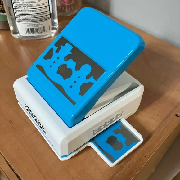 Snow pals CM punch - Picture 1 of 8